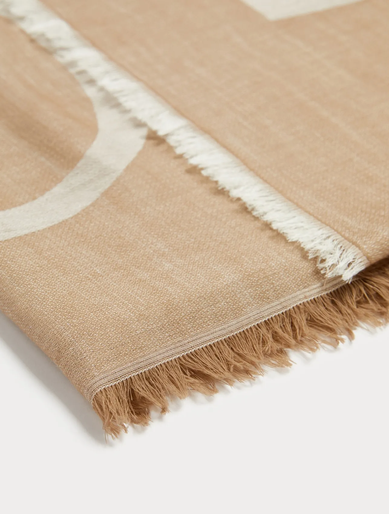 Fashion Marina Rinaldi Jacquard stole in a cashmere blend BEIGE